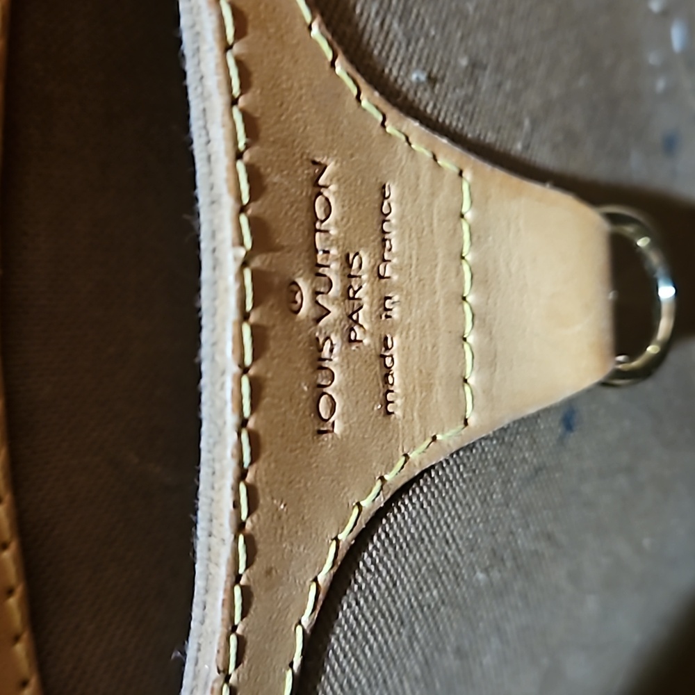 Louis Vuitton Elipse MM - Picture 10 of 12